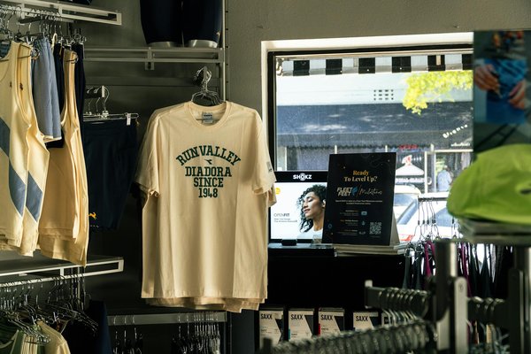 Comment reconnaître un vêtement de luxe authentique?